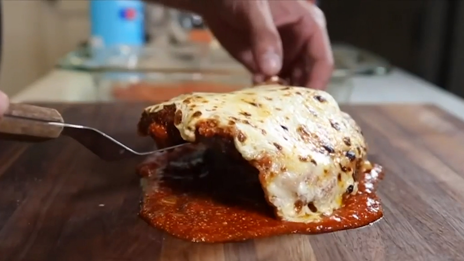 aussie-food-critic-slammed-for-dubbing-chicken-parma-worst-dish-ever-9honey