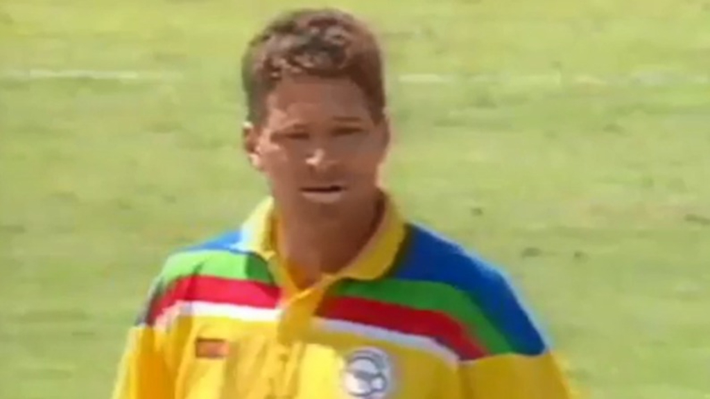 Dean Jones scores 90 at 1992 World Cup