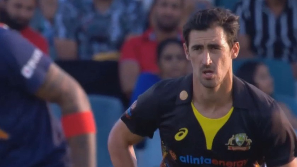 Starc gets his mojo back