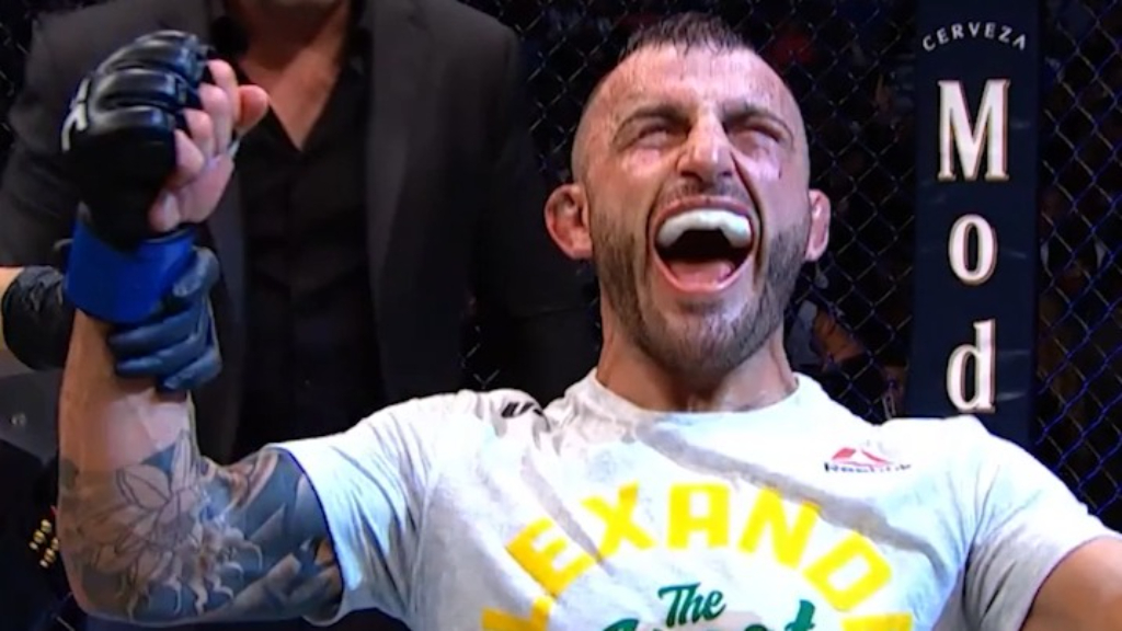 Volkanovski claims world title