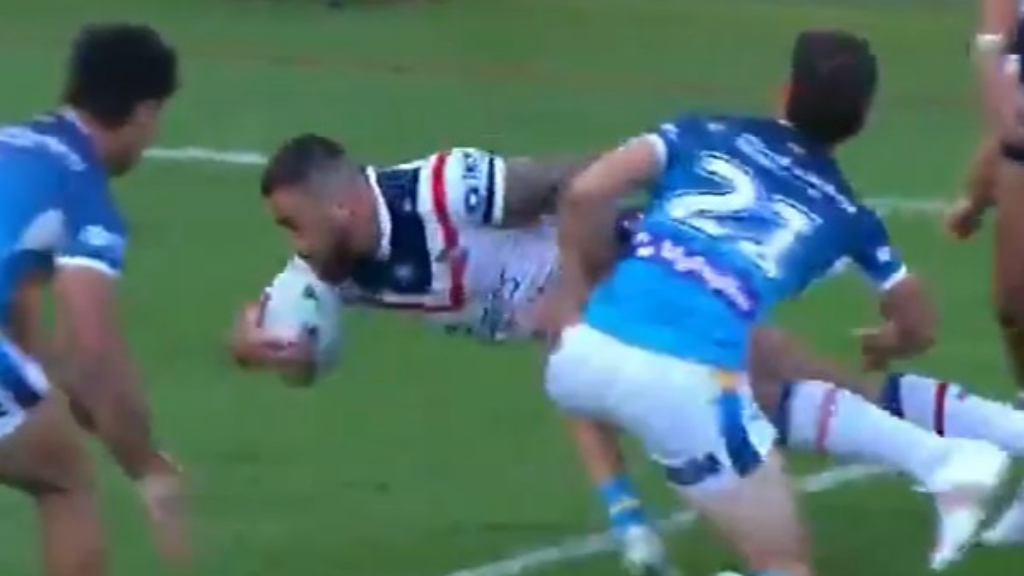 Suaalii strength leads to Roosters try