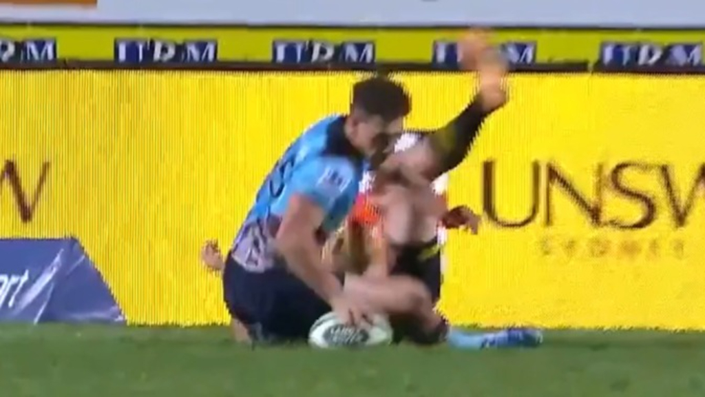 NSW fullback's spectacular leaping grab