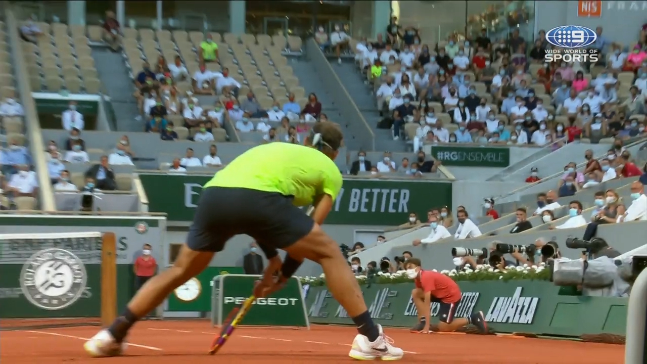 Nadal and Djokovic go toe-to-toe in ridiculous rally