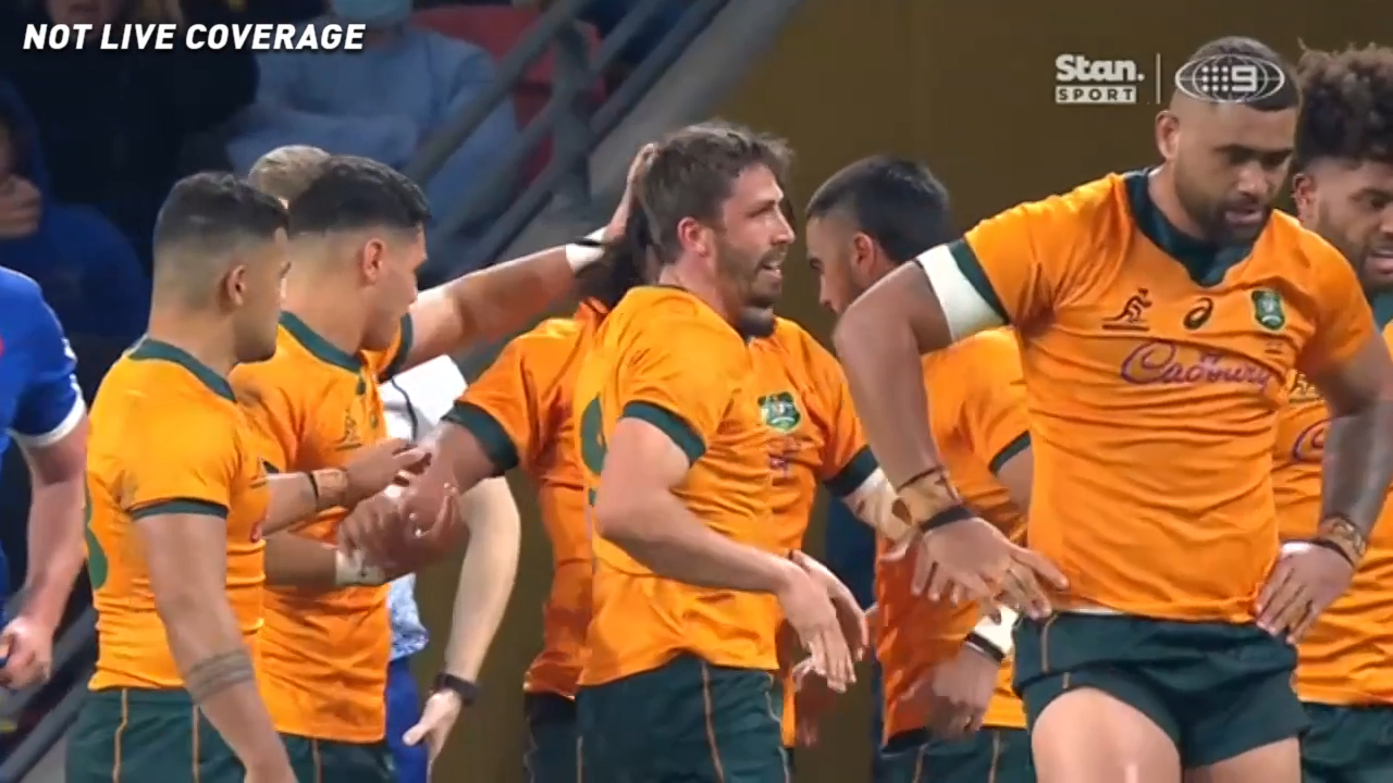 Wallabies muscle to first points