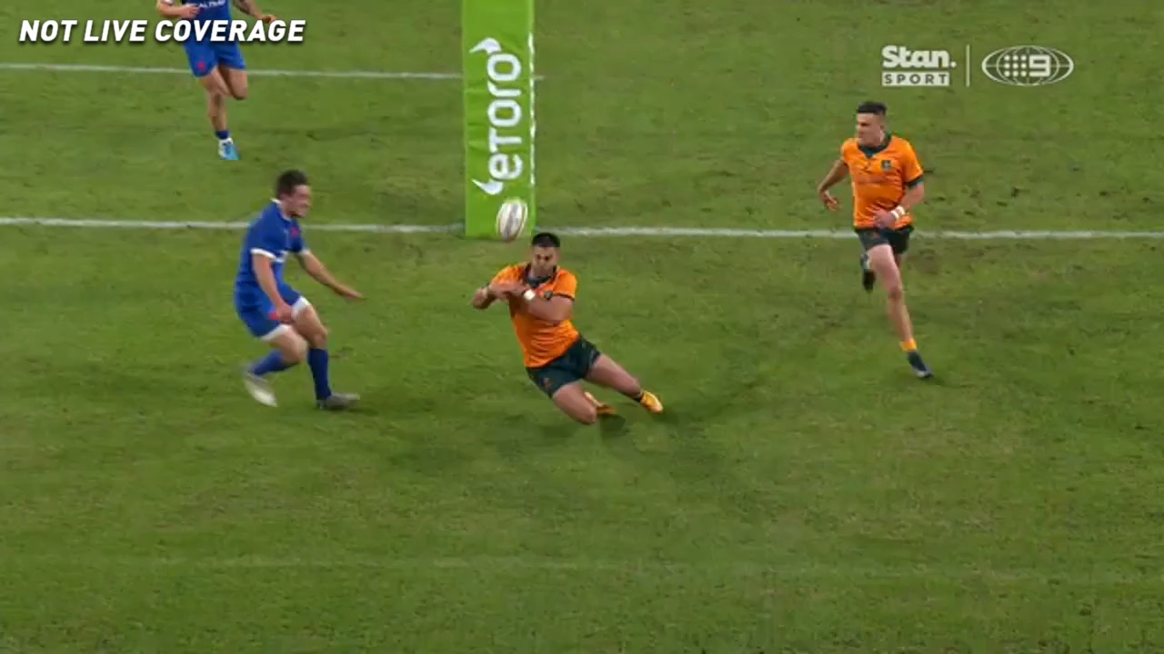 Wright bombs certain try