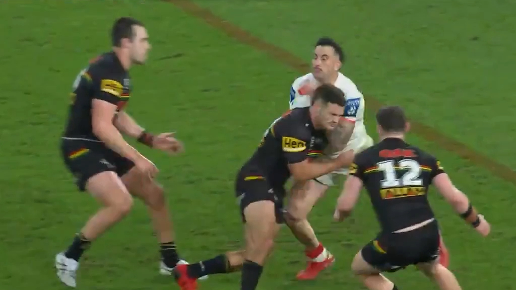 Was there a shoulder charge from Nathan Cleary on Jack Bird?