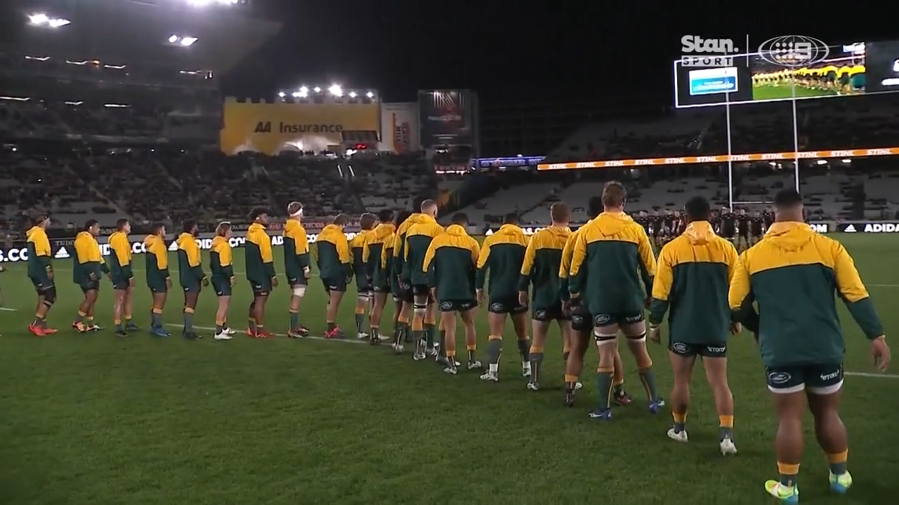 Wallabies' 'boomerang' haka response