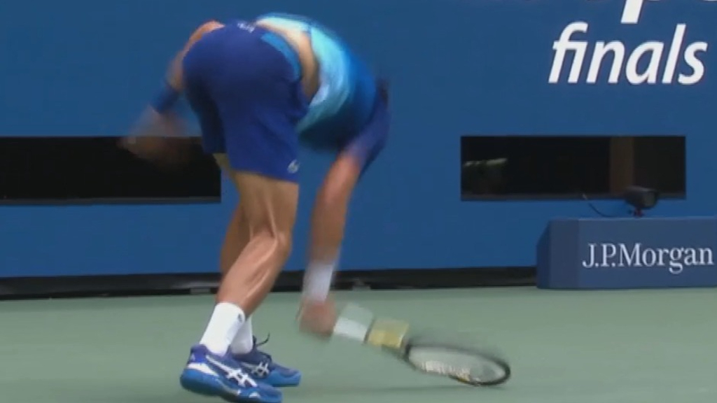 Djokovic loses temper during second set