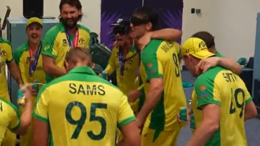 Aussies celebrate World Cup victory in style