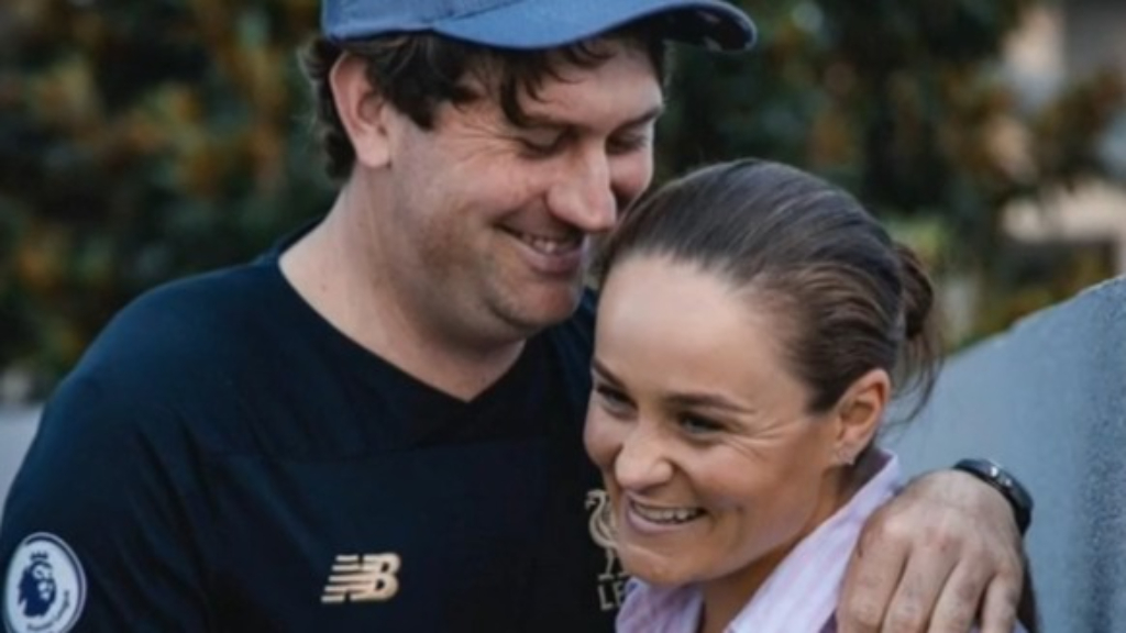 Tennis world No.1 Ash Barty engaged to partner Garry Kissick