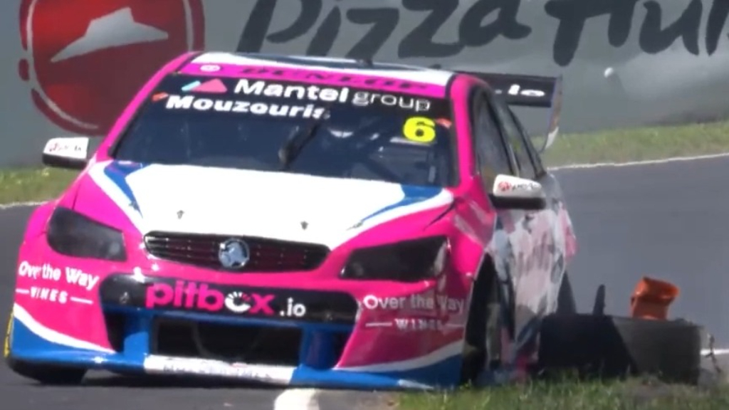 Huge crash for Mouzouris during Super2 practice