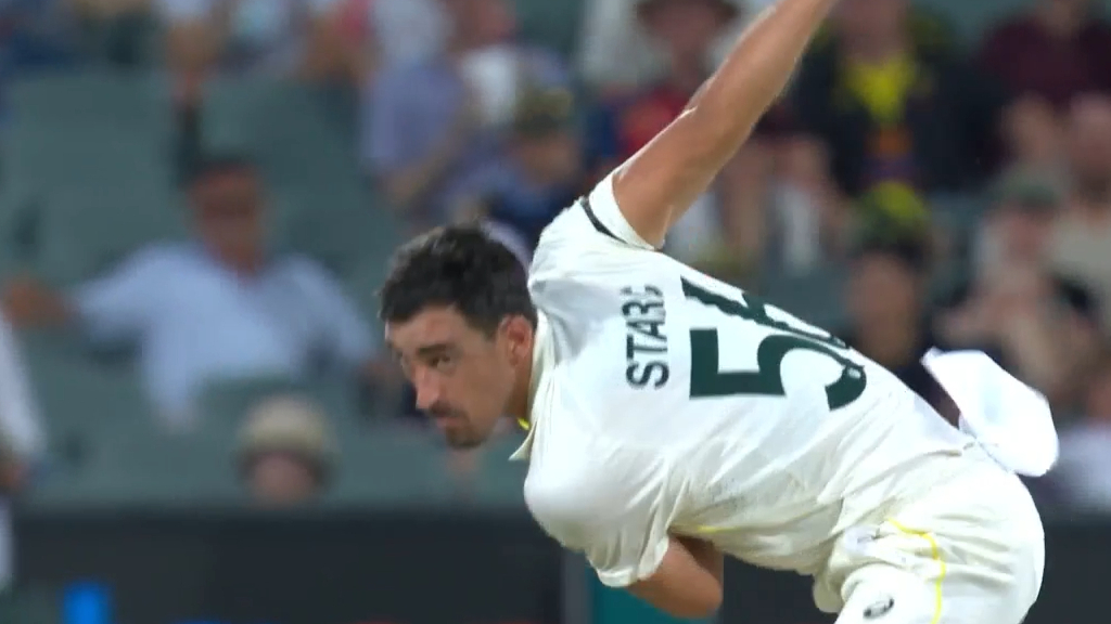 Mitchell Starc gets Rory Burns cheaply again