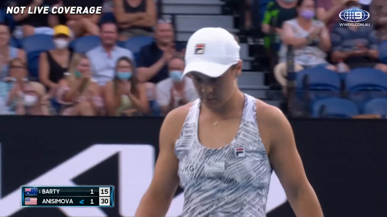 Barty claims epic rally