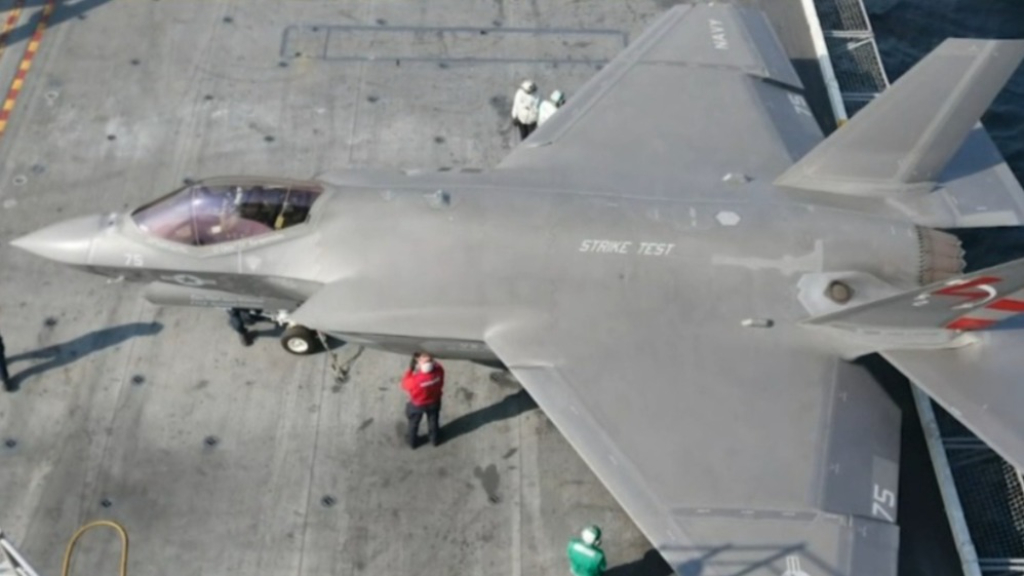 US Navy racing to recover F-35 fighter jet from South China Sea