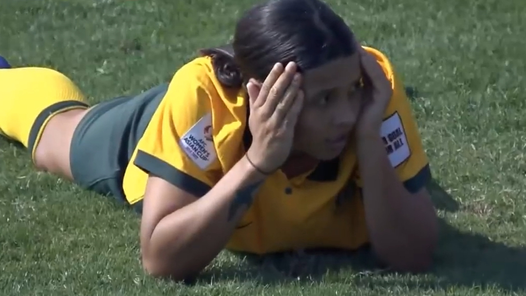 Sam Kerr's unbelievable miss in Asian Cup loss