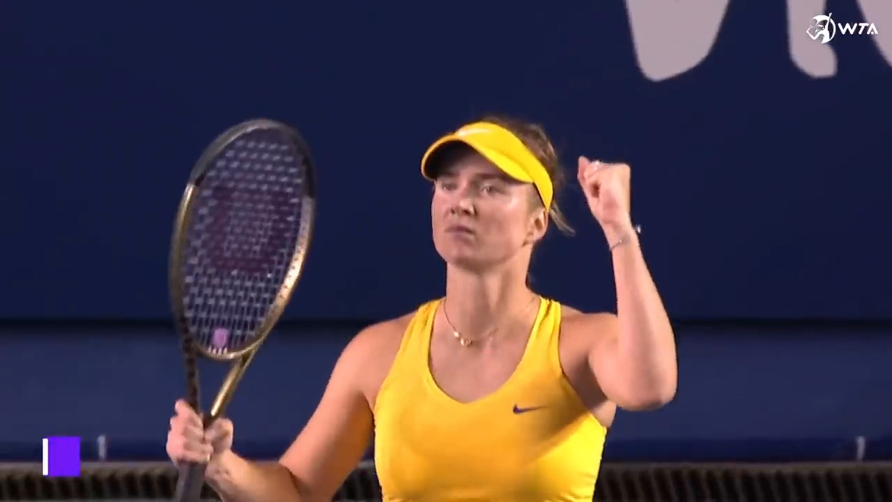 Svitolina thumps her chest after beating Russian