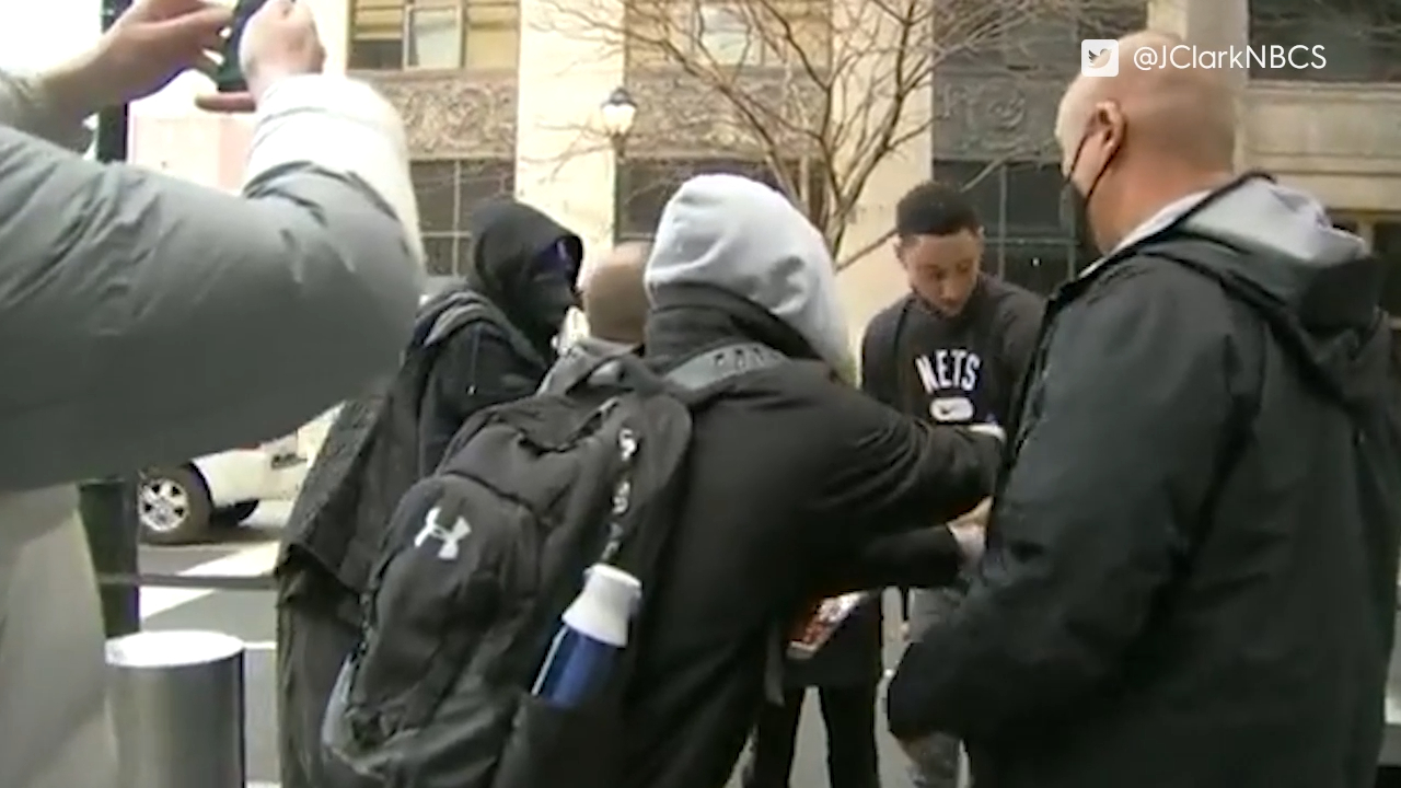 Simmons signs autographs in Philly