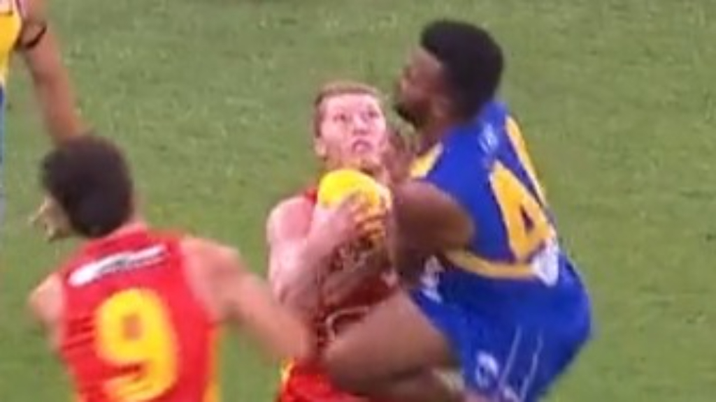 Willie Rioli destroys former No.1 pick in sickening collision