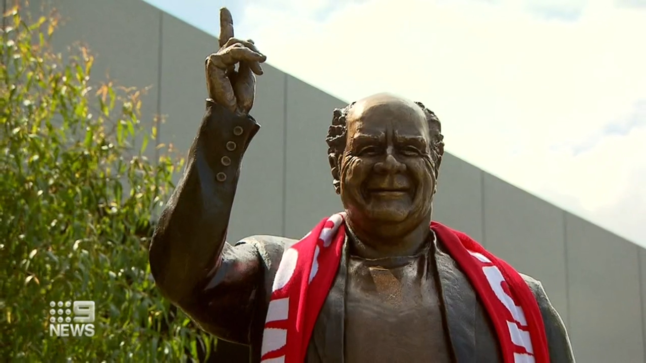 Michael Gudinski statue unveiled in Melbourne