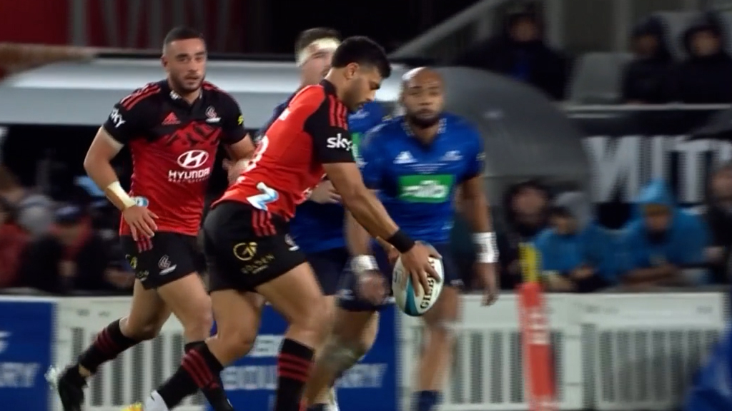 Crusaders open the scoring in Super Rugby final