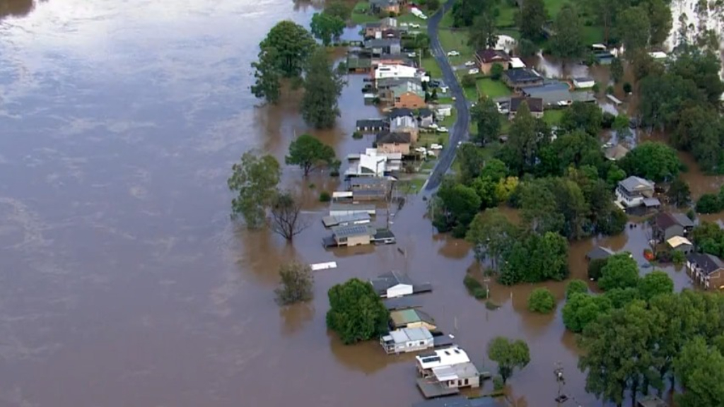 NSW communities prepare for multi-day deluge and flood warnings