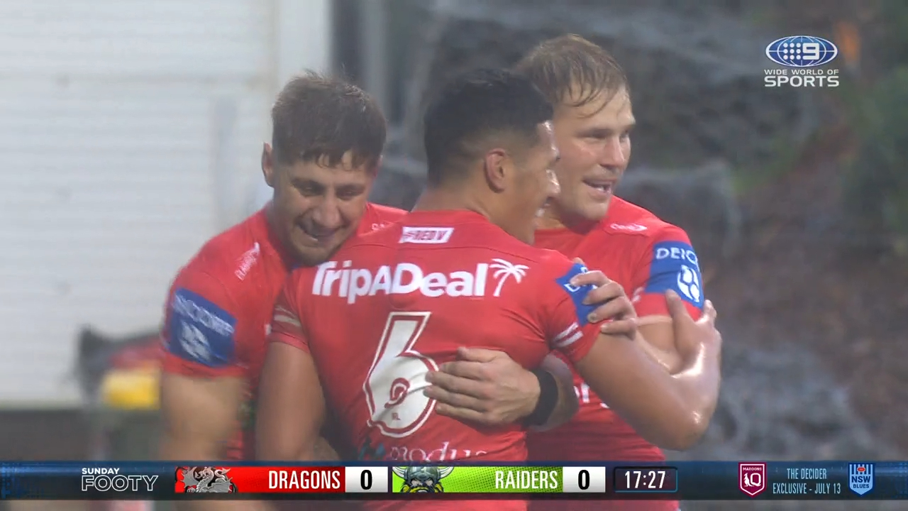 Dragons open scoring with bizarre try