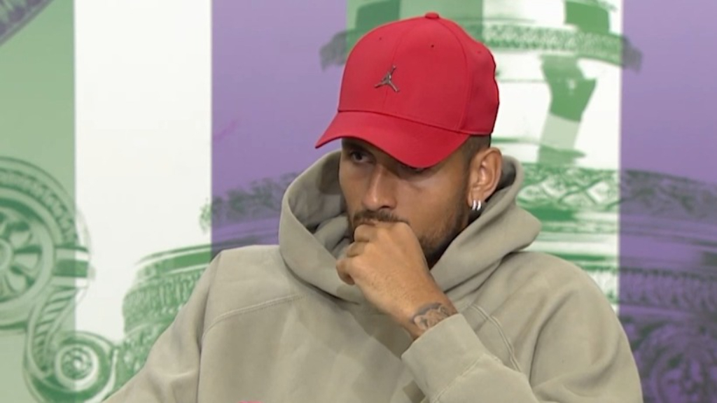 Kyrgios' fiery exchange with reporter over wardrobe question