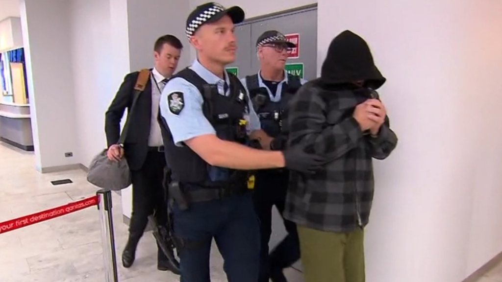 Boxer extradited to Sydney and charged over 1998 murder
