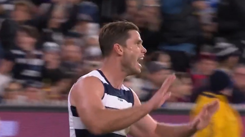 Geelong score scrappy end-to-end goal