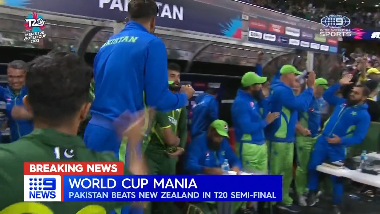 LIVE: Hayden, Pakistan want India in T20 final