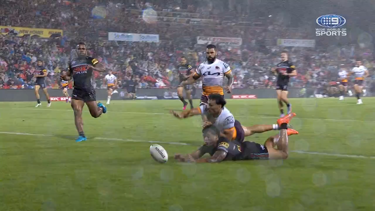 Broncos' stunning try of the year contender