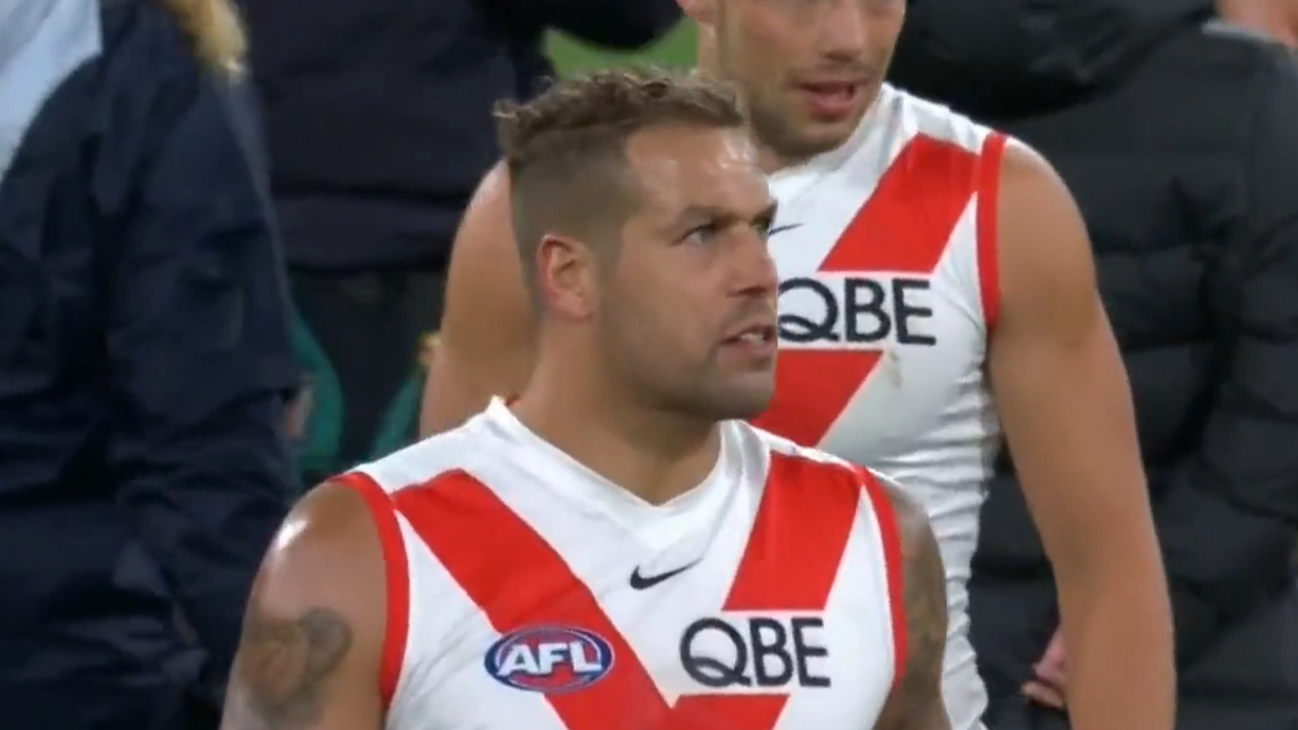 Collingwood apologises for Buddy booing