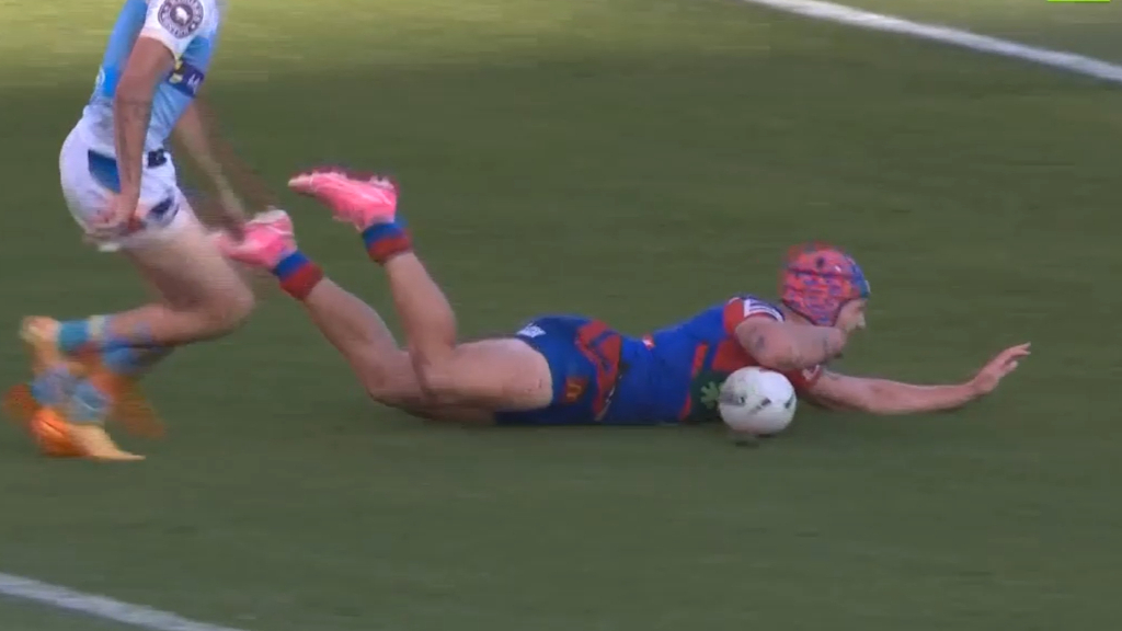 Ponga burns Titans with brilliant solo try