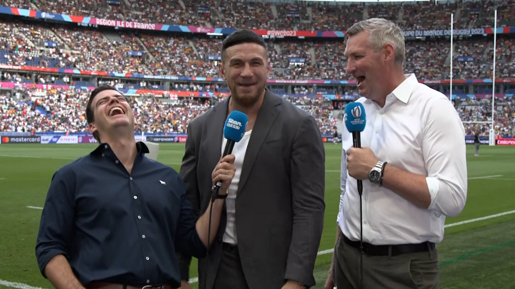 Sonny Bill gets mobbed in Paris