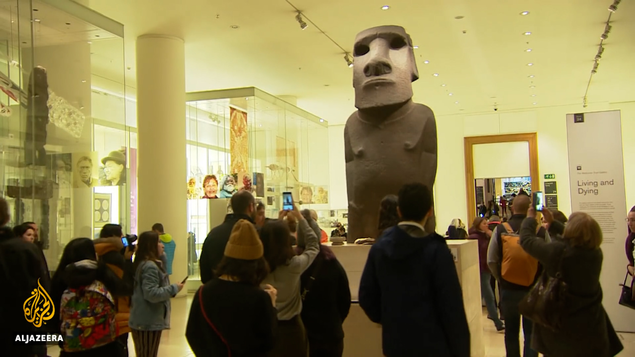 Easter Island wants 'stolen' statue back