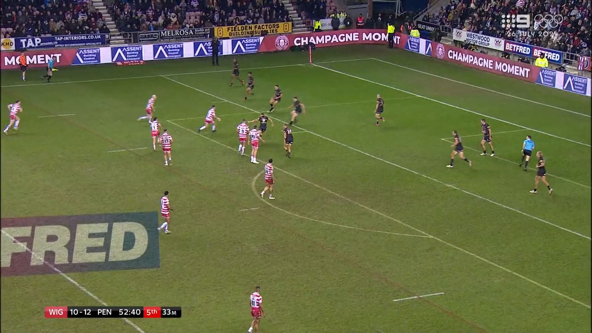 Wigan awarded controversial try