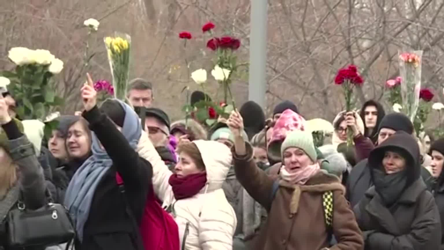 Russians mourn Opposition figure Alexei Navalny