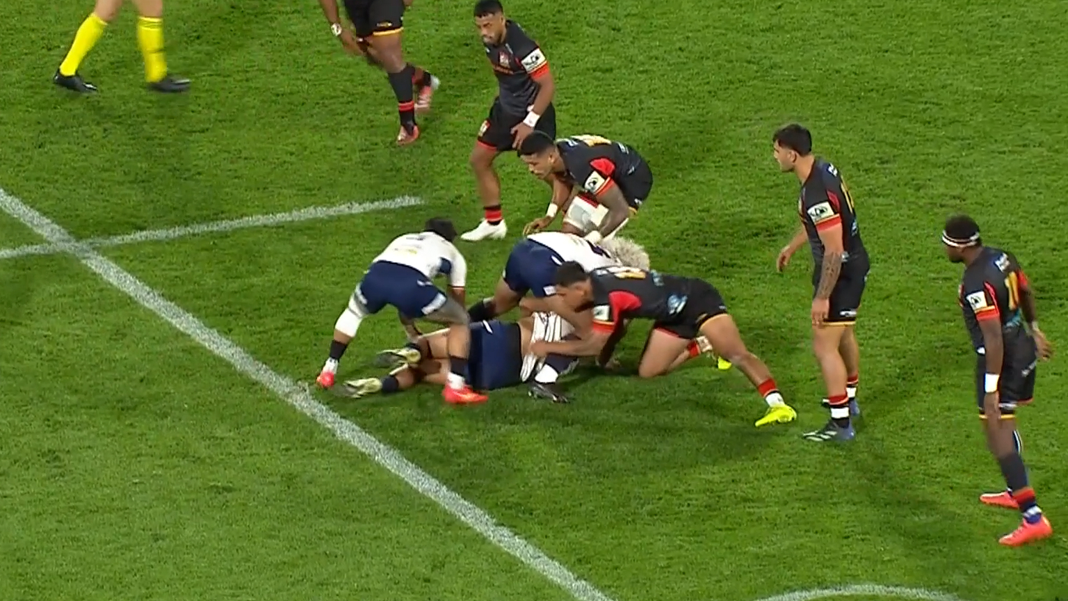 Chiefs star's epic solo try against Moana Pasifika