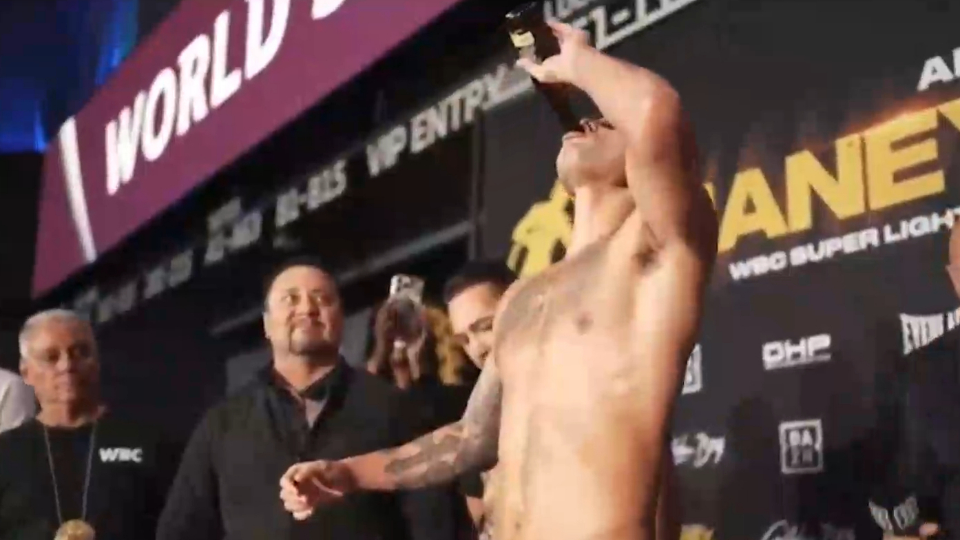 Overweight Garcia chugs beer during weigh-in