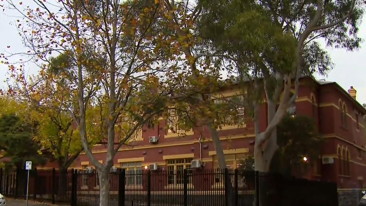 Woman allegedly kidnaps child from Melbourne school