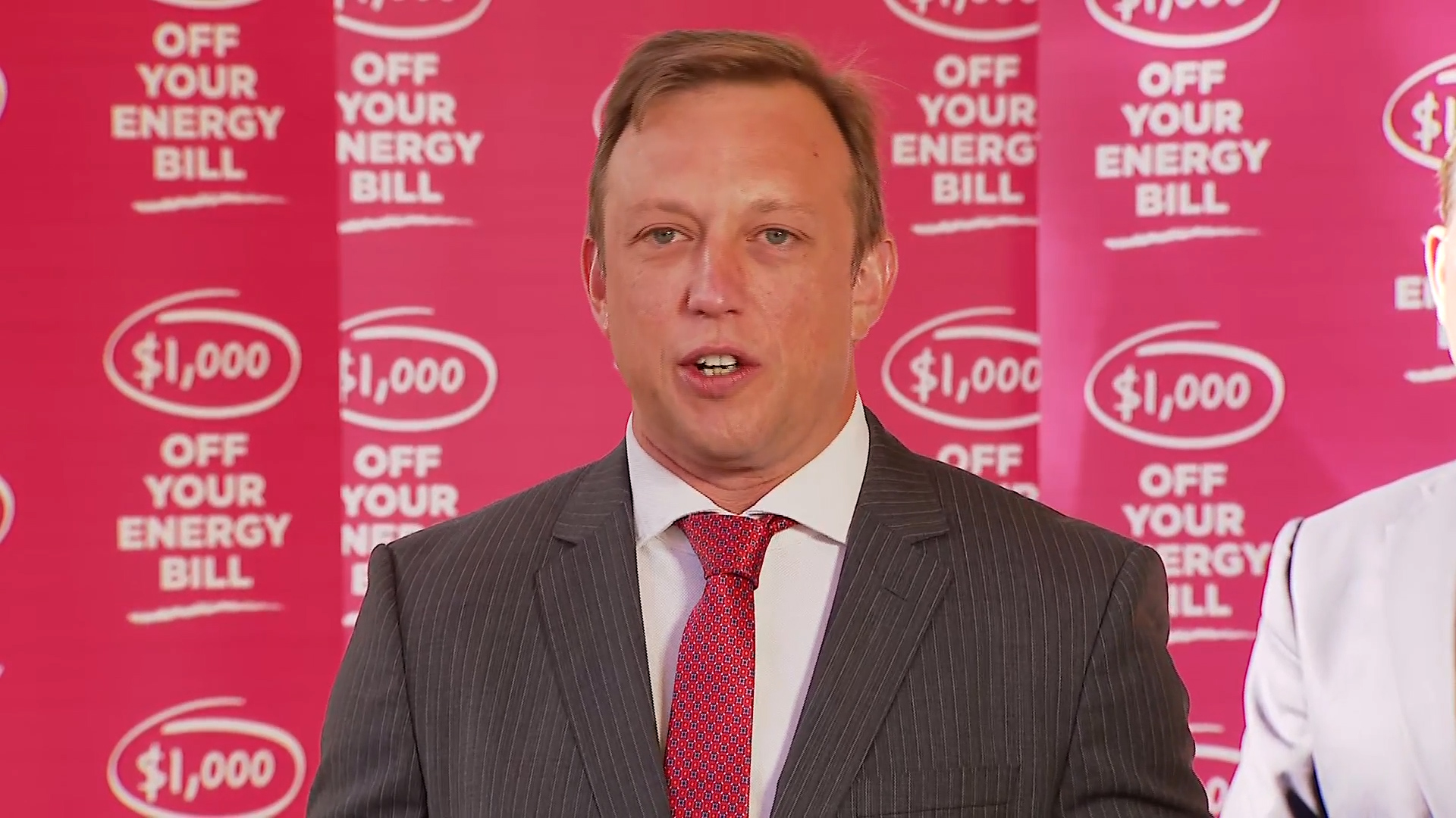 Queenslanders to get $1000 off energy bills under new rebate