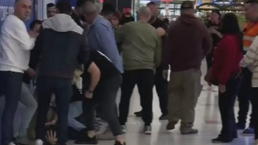 Knife-wielding man arrested after brawl at Melbourne shopping centre