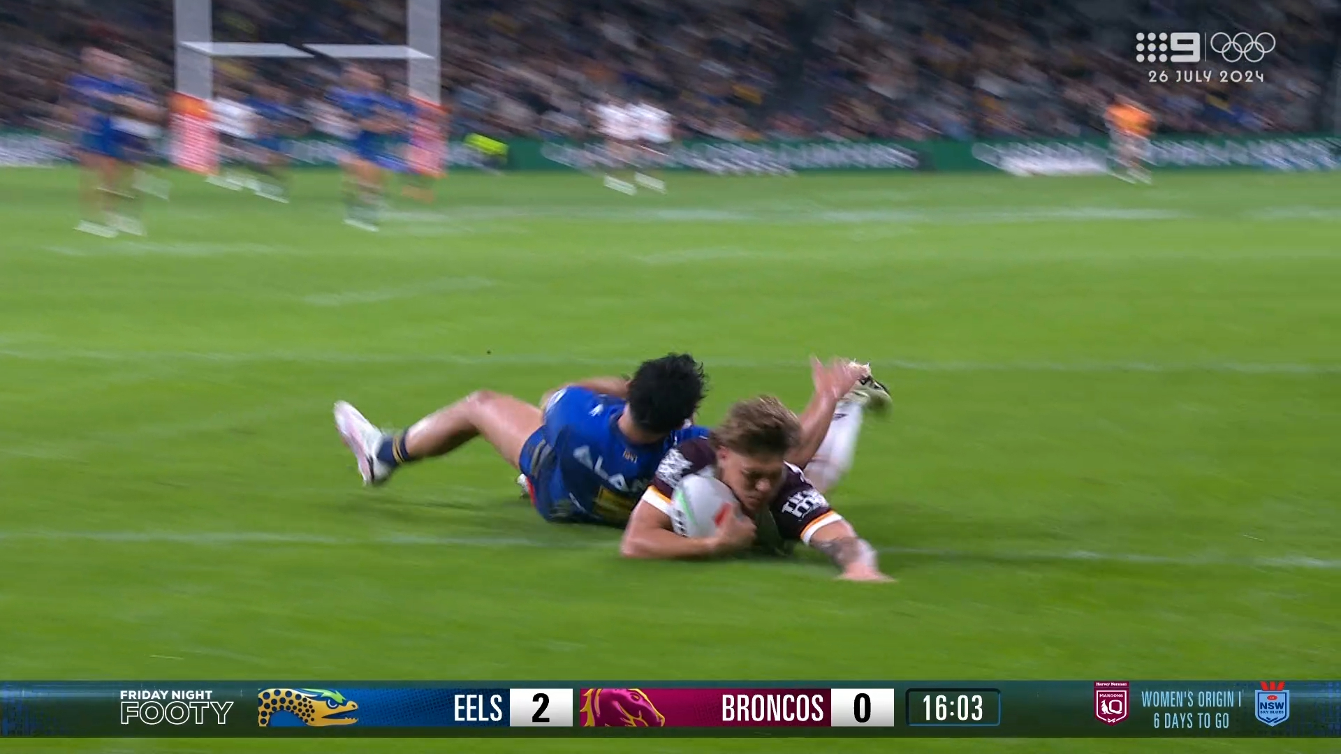 Crunching tackle leads to Broncos try