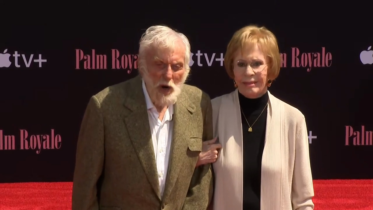 Dick Van Dyke reunites with Carol Burnett during Hollywood ceremony