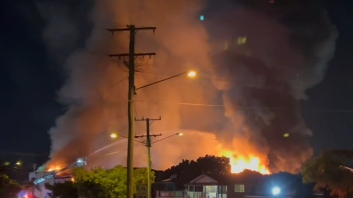 Fire engulfs storage facility south of Brisbane