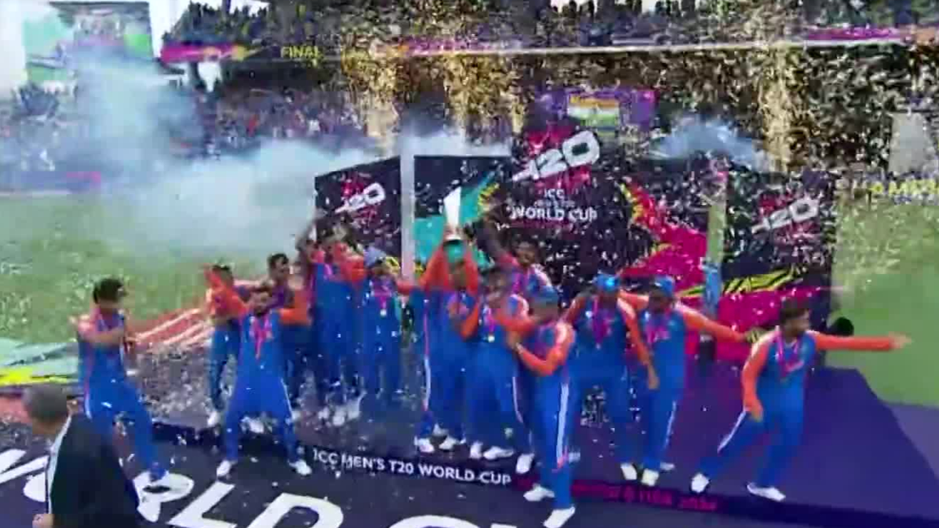 Stunning Yadav catch gifts India T20 World Cup