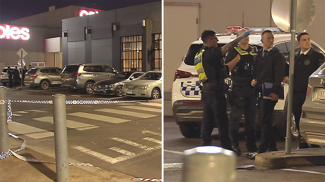 Police hunt group of attackers over stabbing at Melbourne shopping centre