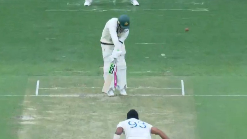 Khawaja fails on final ball